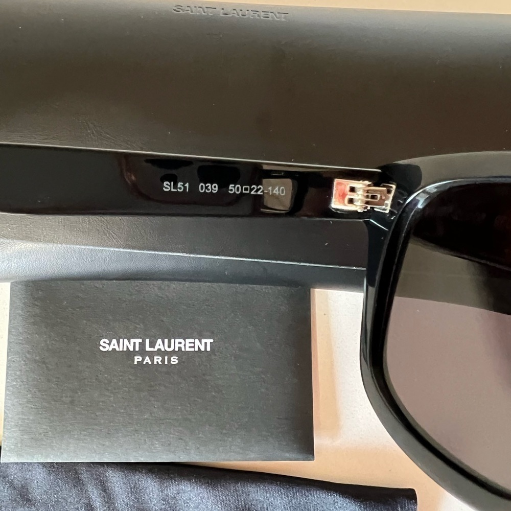 New Saint Laurent 50mm Special Edition Square
Sunglasses - Picture 11 of 12